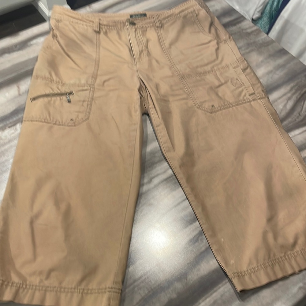 Eddie Bauer Mercer Fit Capris